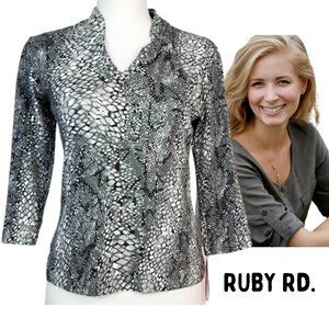 RUBY RD. Petite Gray & Black Pullover Blouse Women's PS